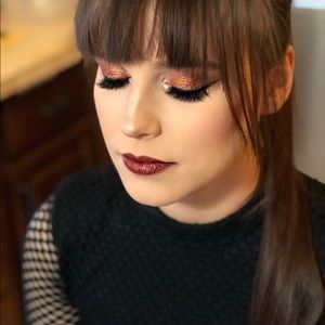 Meet your Posher, Hollie